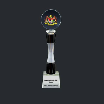 ICT 177 - Exclusive Crystal Trophy