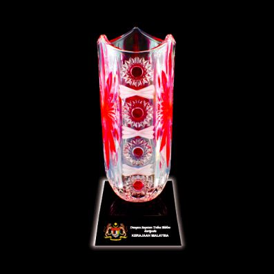 ICV 007 - Elegant Crystal Vase