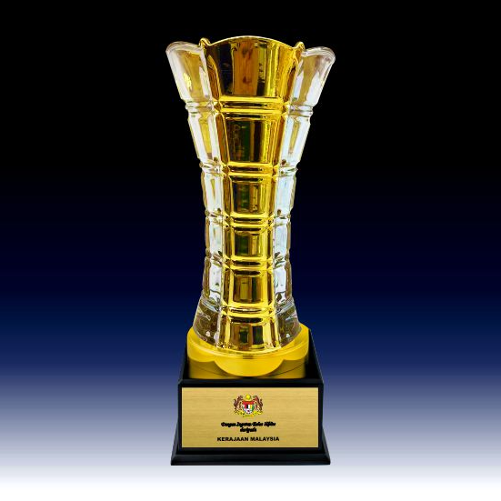 ICV 732 - Elegant Golden Crystal Vase