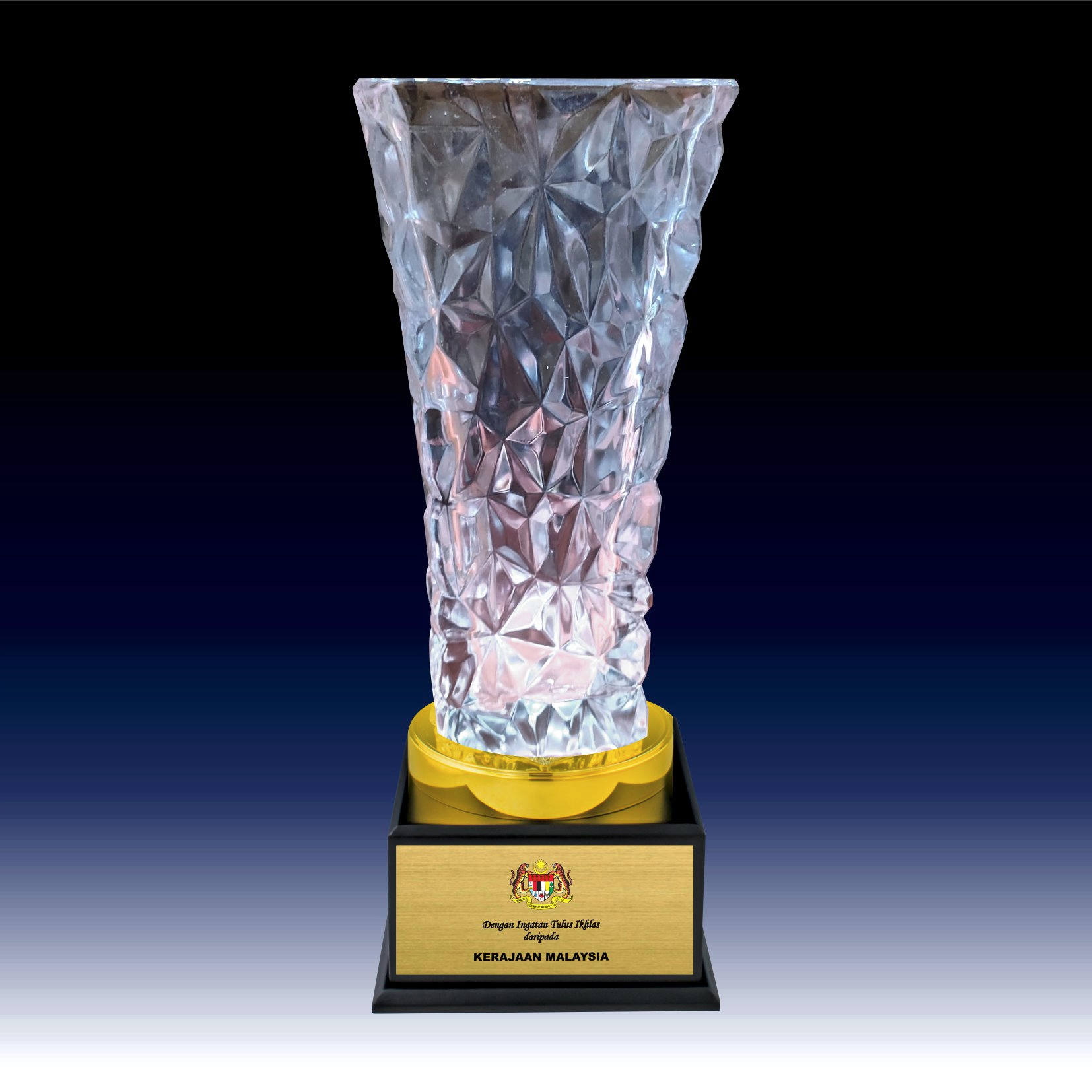 ICV 741 - Elegant Golden Crystal Vase