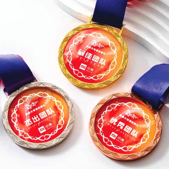 ICM 073 - Exclusive Crystal Medal