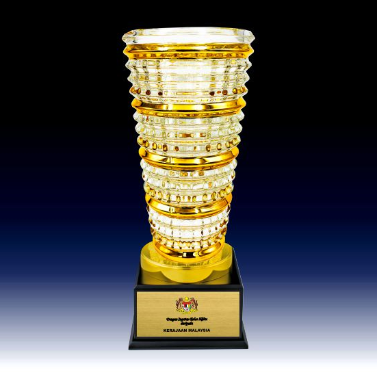 ICV 742 - Elegant Golden Crystal Vase