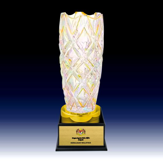 ICV 746 - Elegant Golden Crystal Vase