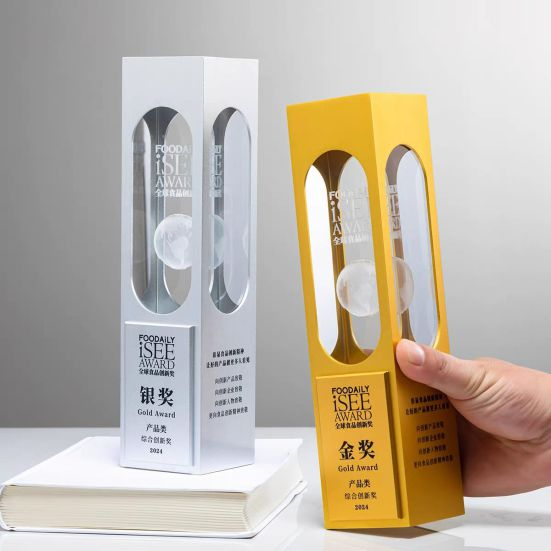 IMT 724 - Exclusive Metal Crystal Award