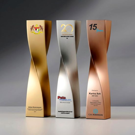 ISC 003 - Vanguard Collection Trophy