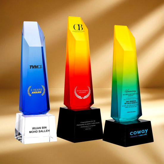 ICH 006 - Lumina Collection Crystal Trophy