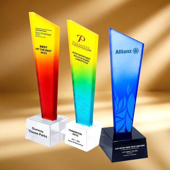 ICH 008 - Lumina Collection Crystal Trophy